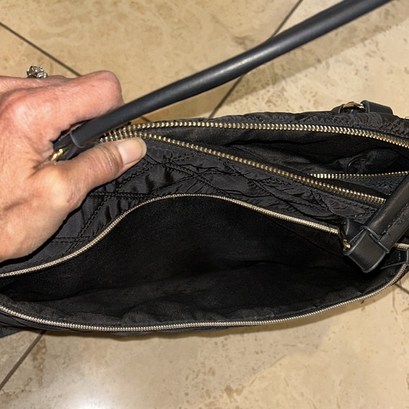 Marc New York, Andrew Marc satchel with lots of zippered sections! - Picture 6 of 9